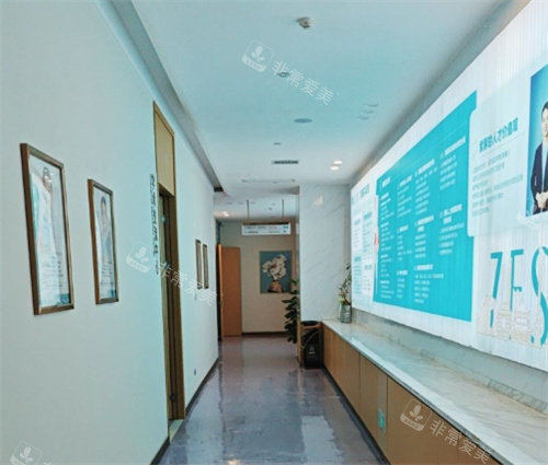 广州紫馨口腔内部走廊环境图