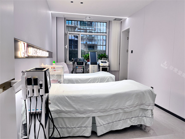 临汾佳美医疗美容治疗室一角