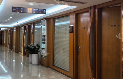 杭州连天美整形2楼诊室外环境 杭州连天美整形2楼诊室外环境