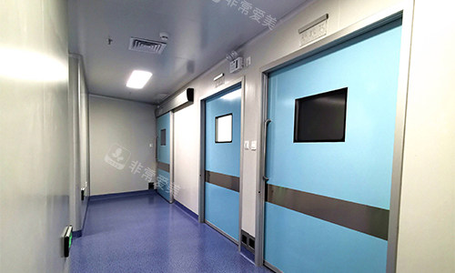 深圳宝丽整形手术室外