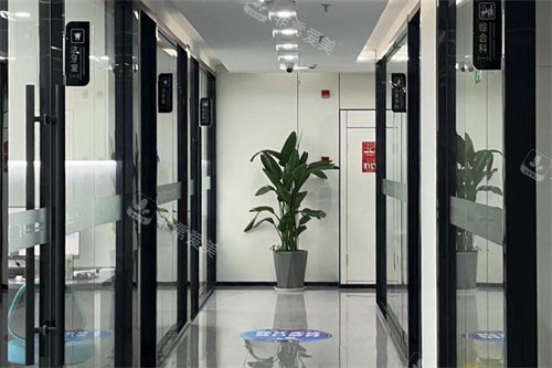 诸暨浙绍口腔走廊环境