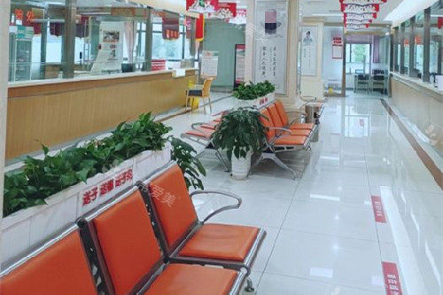 宁波送子鸟医院等候大厅