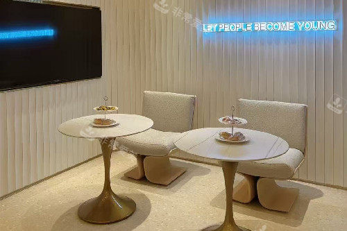 青岛诺美德整形候诊区图片