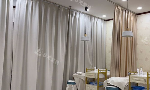 北京京城皮肤医院诊疗室