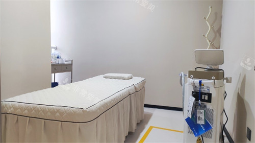 成都新华医院整形科治疗床