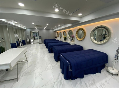 韓國(guó)本思皮膚科大廳