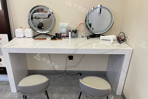 南通星范整形化妆台