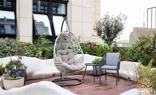 上海生命树医疗美容医院室外休闲区