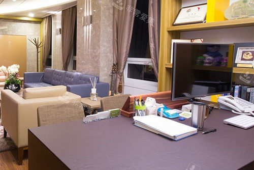 韓國431整形內(nèi)部商談區(qū)環(huán)境示意圖