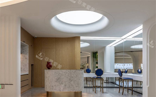 昆明悅之美醫(yī)療美容大廳等待區(qū)