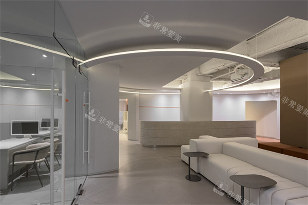 韓國DAYBEAU皮膚科弘大店大廳一角