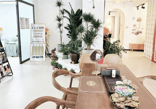 大同初合医美等候区