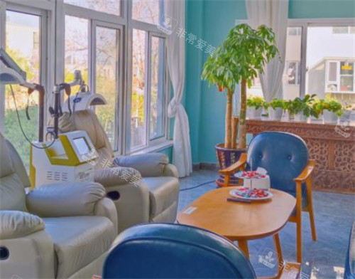 青岛兴尚植发休息区环境图