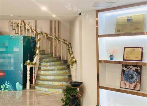 绵阳茗汇悦美整形楼梯