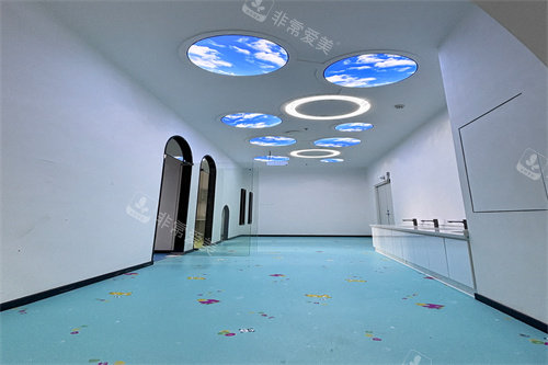 佛山莞口口腔北滘店走廊