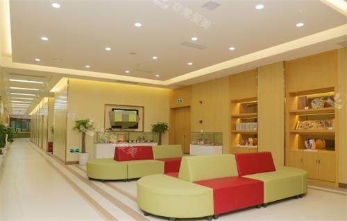 成都九龙医院等候区