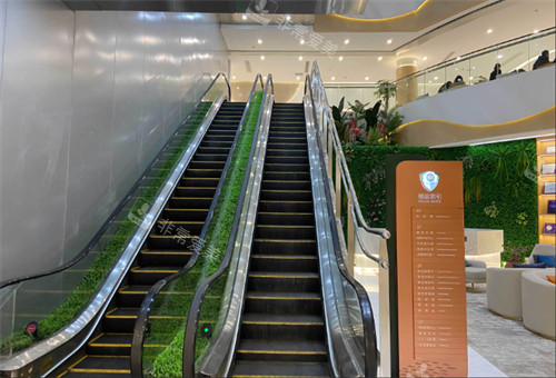 成都军大整形外科医院电梯