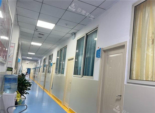 贵阳西部医院走廊图片