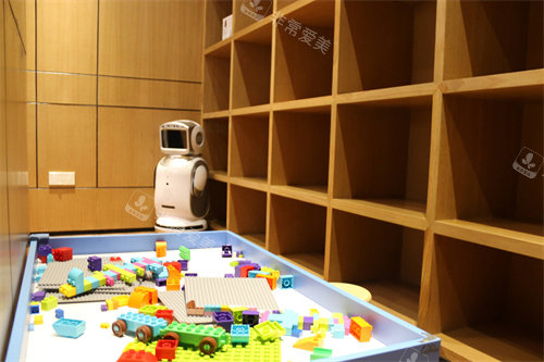 贵阳雅适尚口腔儿童游乐区