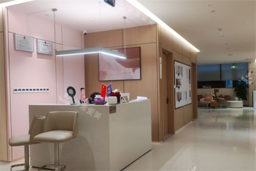 成都亨特整形导医台