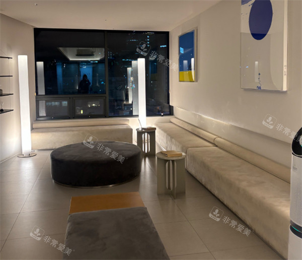 韩国弘大凯特皮肤科靠谱，收费实惠也是许多主播常去的皮肤科！