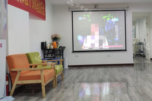 武汉德诚口腔候诊区