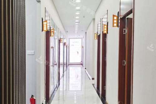 武汉橙美口腔走廊环境