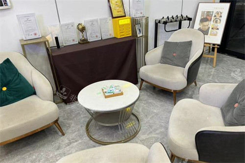 济南熙朵植发休息区