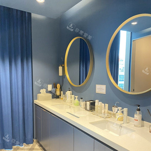 韓國doctors皮膚科化妝間