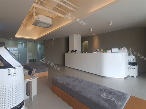 韩国弘大凯特皮肤科靠...