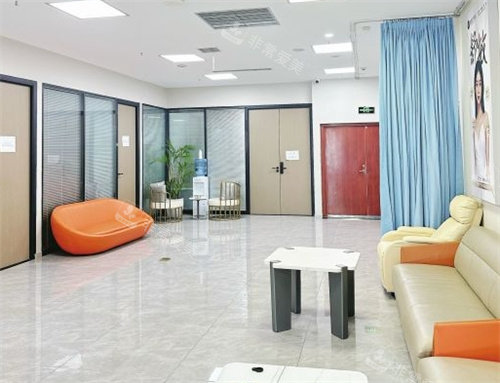 重庆曲胜医疗美容医院一角环境