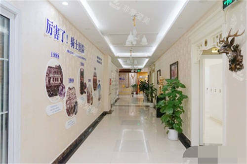 重庆骑士医院诊疗区走廊