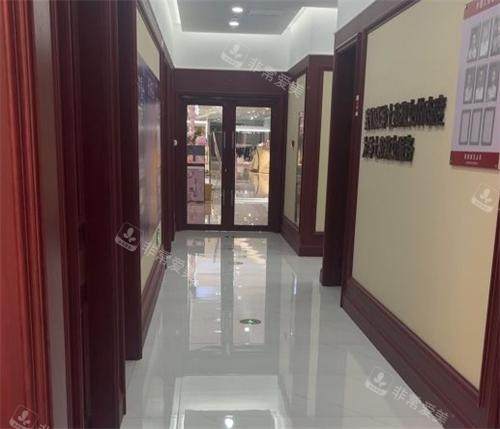 杭州华韩整形过道区