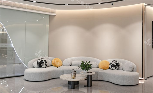 深圳千氧医疗美容候诊区