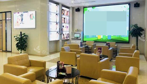 株洲华美口腔候诊区