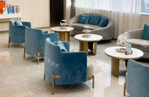 北京禾美嘉医疗美容大厅休息区