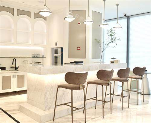 杭州浮想国医疗美容医院大厅休息区