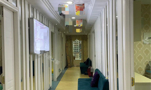 深圳雅涵医疗美容诊室门口