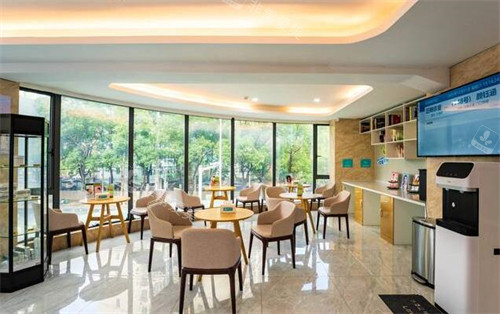 南昌博德口腔大厅环境展示图