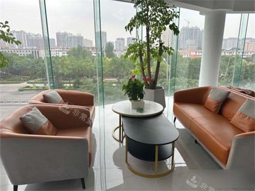 山西太原众植齿科医院迎西院区休息区