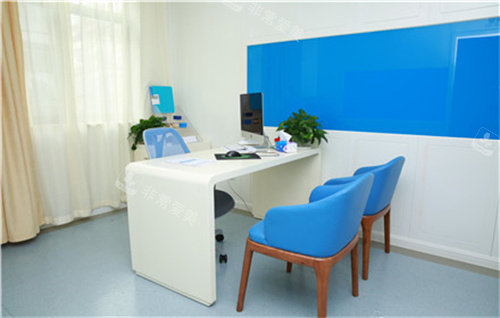 南京美奥口腔门诊部面诊室