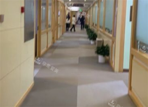 上海华美整形走廊环境