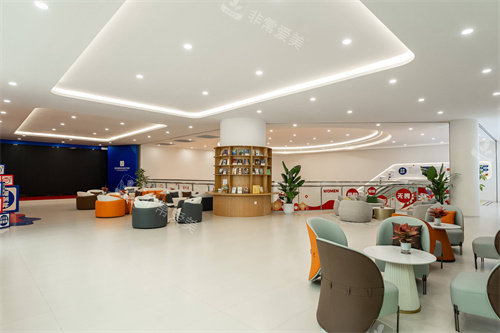 重庆郑荃丽格黄金医疗美容二楼大厅