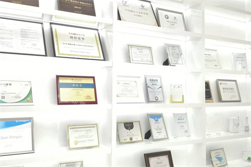 武汉郎歌口腔证书展示区