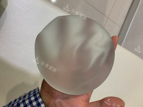 隆胸假体图一览