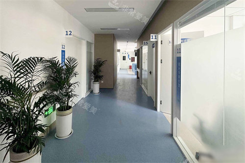 周口中视眼科走廊环境