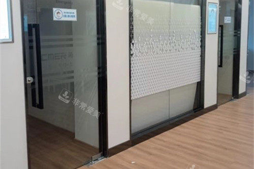 揭阳希玛林顺潮眼科诊室门口