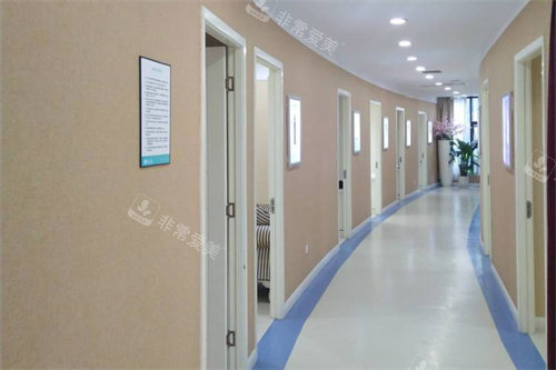 重庆紫城整形医院走廊环境