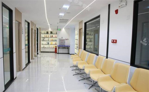 梅州万国口腔走廊照片