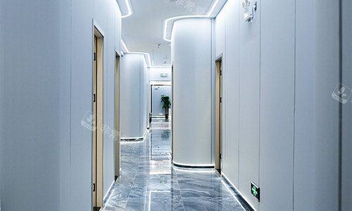 深圳安美聚光整形走廊